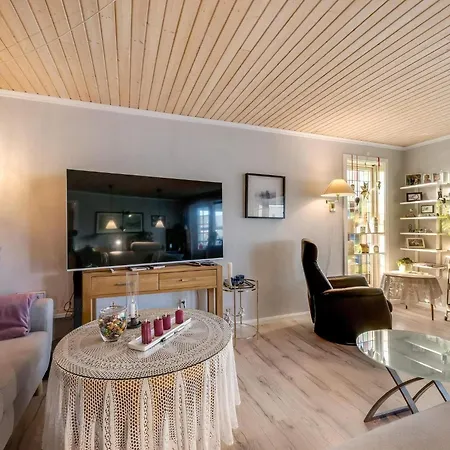 4 Star In Hébergement de vacances Løkken